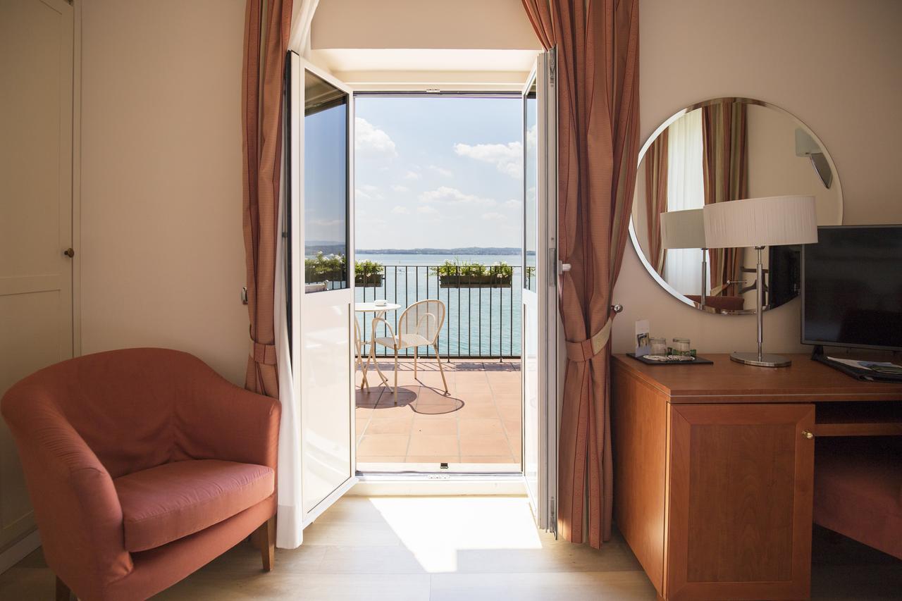Double Room Lake View Balcony Spa Access